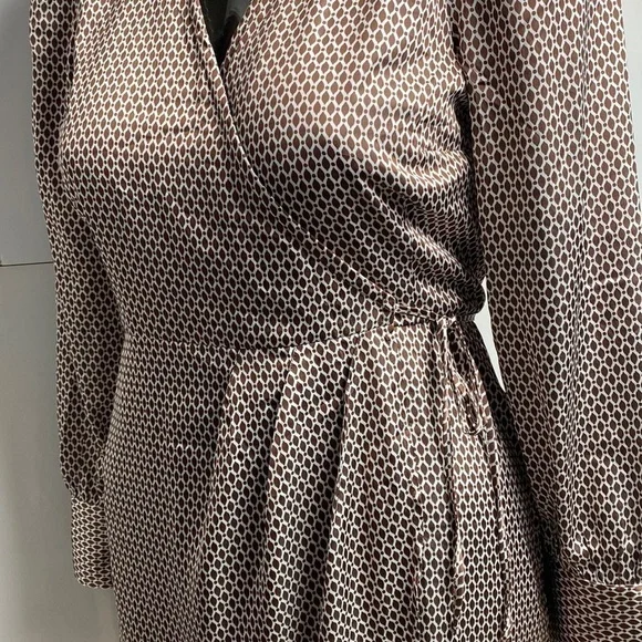 Abercrombie & Fitch Pleated Front Wrap Curve Front Long Sleeve Dress Sz Large P - Picture 7 of 17